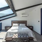 Angel Aparthotel 4*