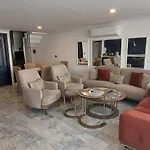 Angel Aparthotel 4*