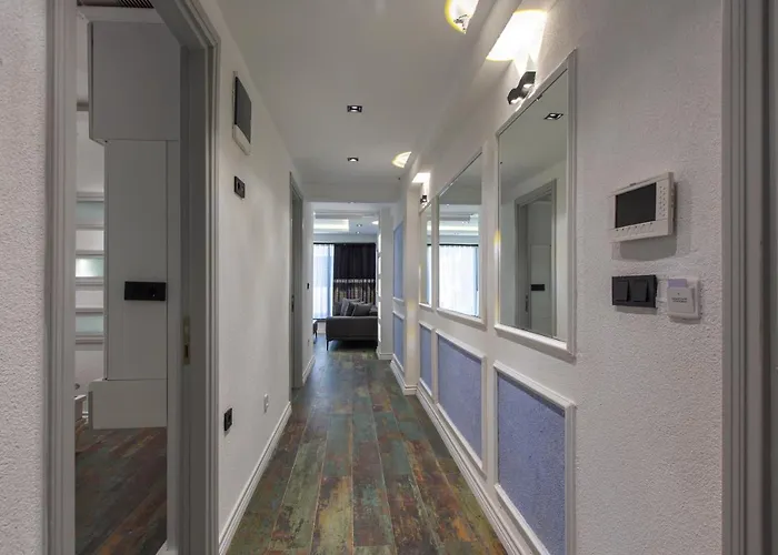 Angel Apartahotel 4*