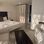 Apart Otel Angel 4*